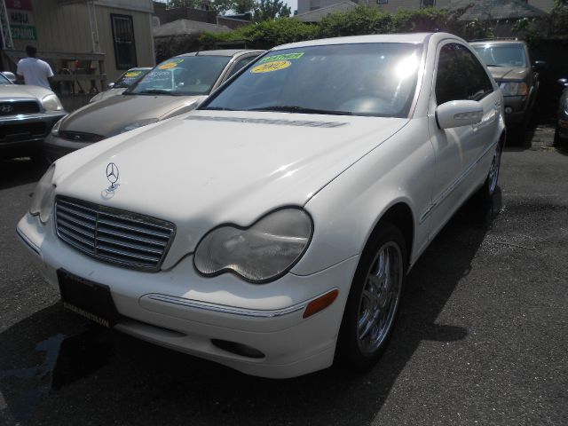 2002 Mercedes-Benz C-Class E-350 Super Duty 158 WB DRW