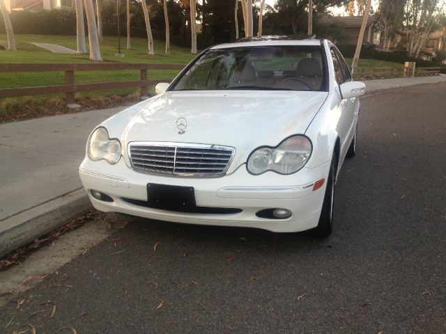 2002 Mercedes-Benz C-Class E-350 Super Duty 158 WB DRW