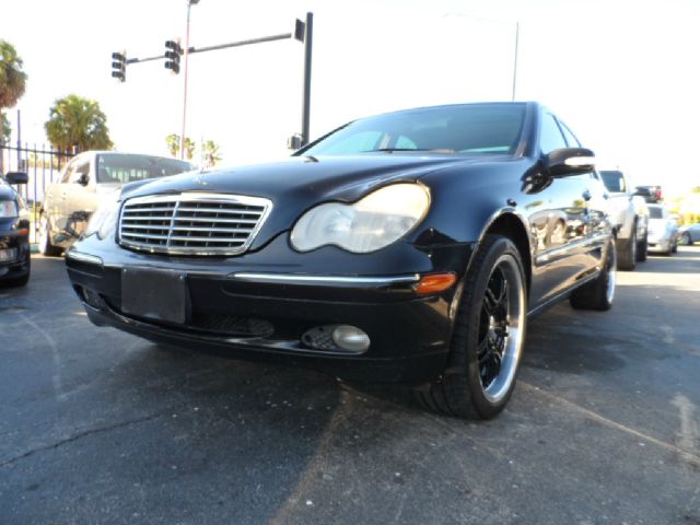 2002 Mercedes-Benz C-Class E-350 Super Duty 158 WB DRW