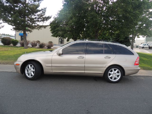 2002 Mercedes-Benz C-Class Series 4