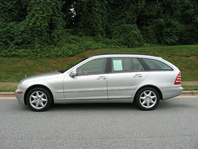 2003 Mercedes-Benz C-Class Series 4