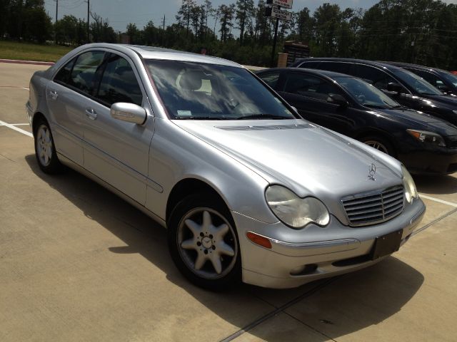 2003 Mercedes-Benz C-Class E-350 Super Duty 158 WB DRW