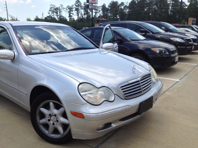 2003 Mercedes-Benz C-Class E-350 Super Duty 158 WB DRW