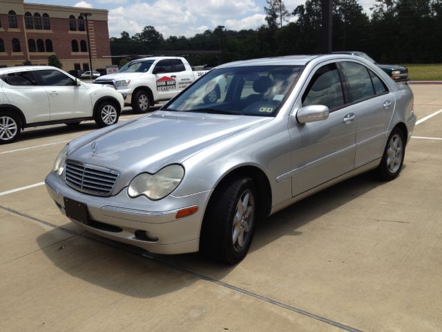 2003 Mercedes-Benz C-Class E-350 Super Duty 158 WB DRW