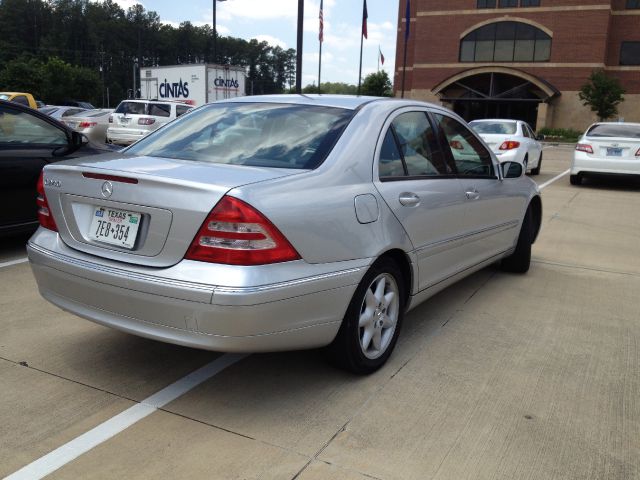 2003 Mercedes-Benz C-Class E-350 Super Duty 158 WB DRW