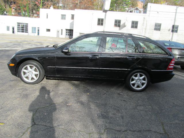 2003 Mercedes-Benz C-Class Series 4