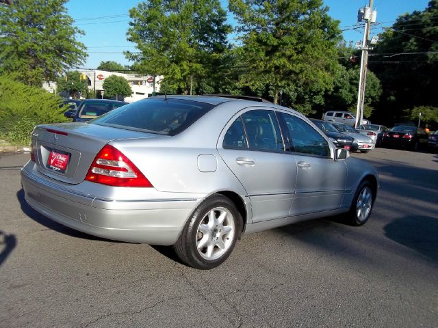 2003 Mercedes-Benz C-Class Crew Cab Amarillo 4X4