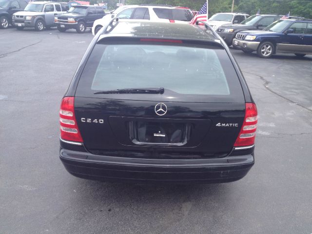 2003 Mercedes-Benz C-Class 3.2 TL - Extra Sharp