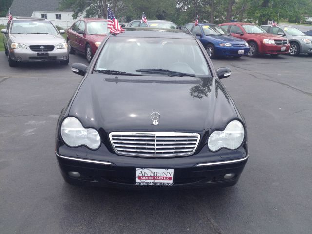 2003 Mercedes-Benz C-Class 3.2 TL - Extra Sharp