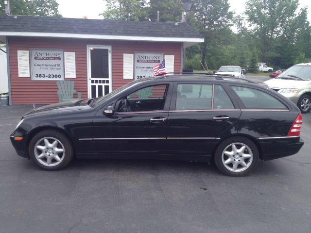 2003 Mercedes-Benz C-Class 3.2 TL - Extra Sharp