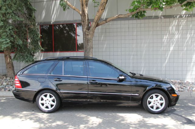 2003 Mercedes-Benz C-Class 3.2 TL - Extra Sharp