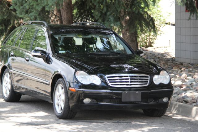 2003 Mercedes-Benz C-Class 3.2 TL - Extra Sharp