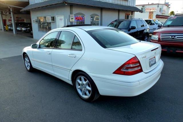 2003 Mercedes-Benz C-Class Unknown