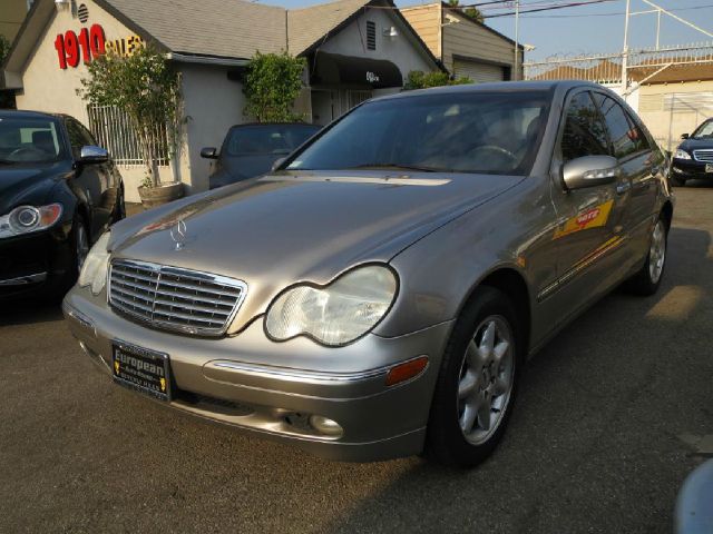 2003 Mercedes-Benz C-Class E-350 Super Duty 158 WB DRW