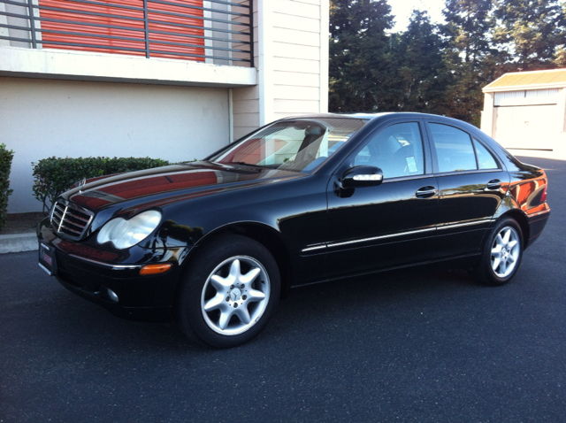 2003 Mercedes-Benz C-Class E-350 Super Duty 158 WB DRW