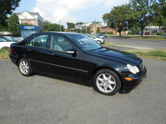 2003 Mercedes-Benz C-Class E-350 Super Duty 158 WB DRW