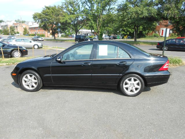 2003 Mercedes-Benz C-Class E-350 Super Duty 158 WB DRW