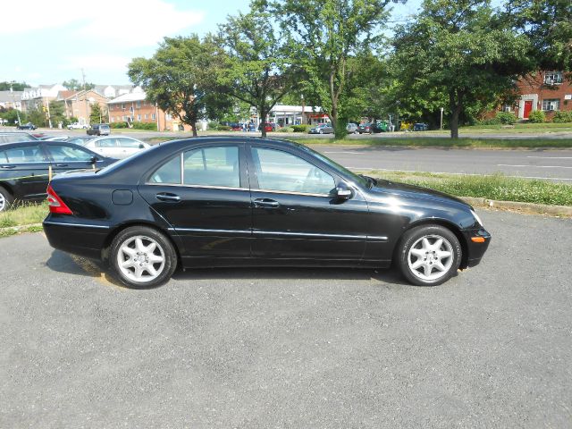 2003 Mercedes-Benz C-Class E-350 Super Duty 158 WB DRW