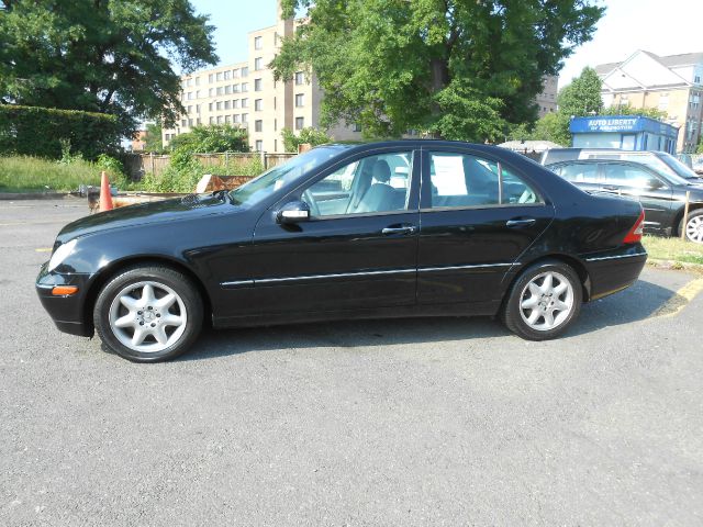 2003 Mercedes-Benz C-Class E-350 Super Duty 158 WB DRW