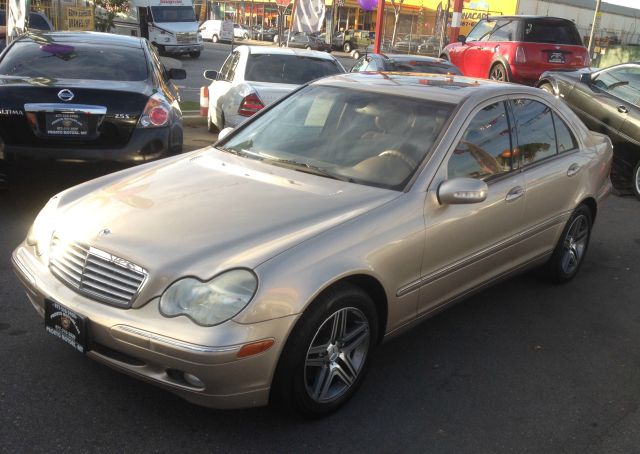 2003 Mercedes-Benz C-Class E-350 Super Duty 158 WB DRW