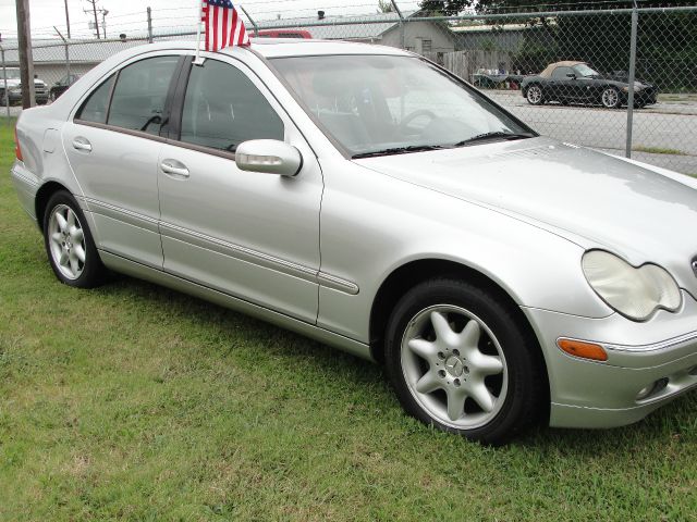 2003 Mercedes-Benz C-Class E-350 Super Duty 158 WB DRW