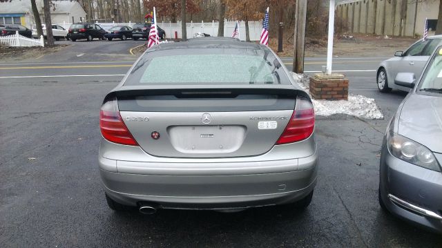 2003 Mercedes-Benz C-Class 2WD Ext Cab 125.9 SL