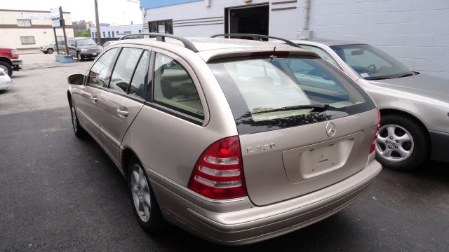 2003 Mercedes-Benz C-Class Series 4