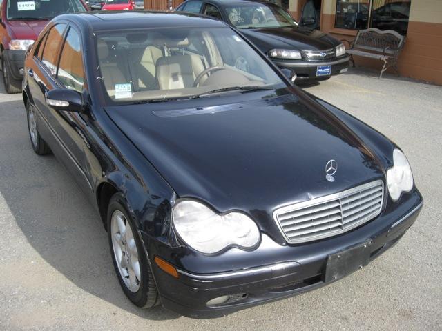 2003 Mercedes-Benz C-Class LTZ Sport Utility Pickup 4D 5 1/4 Ft