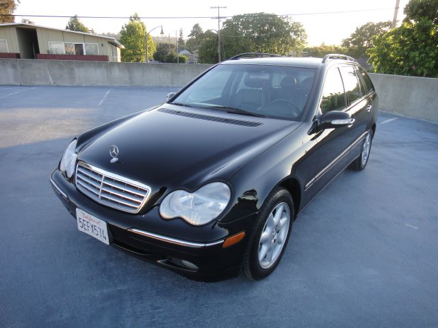 2003 Mercedes-Benz C-Class 3.2 TL - Extra Sharp