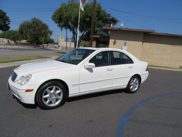 2003 Mercedes-Benz C-Class E-350 Super Duty 158 WB DRW