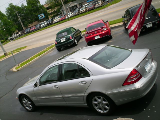 2003 Mercedes-Benz C-Class E-350 Super Duty 158 WB DRW