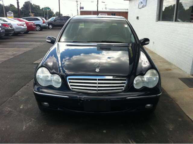 2004 Mercedes-Benz C-Class E-350 Super Duty 158 WB DRW