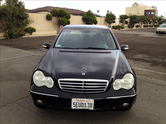 2004 Mercedes-Benz C-Class E-350 Super Duty 158 WB DRW