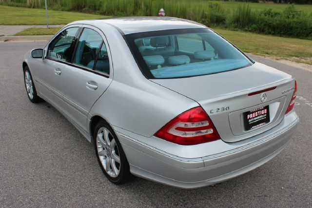 2004 Mercedes-Benz C-Class SE 4 Dr