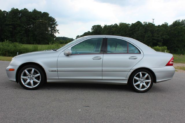 2004 Mercedes-Benz C-Class SE 4 Dr