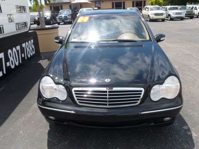 2004 Mercedes-Benz C-Class 328 IC