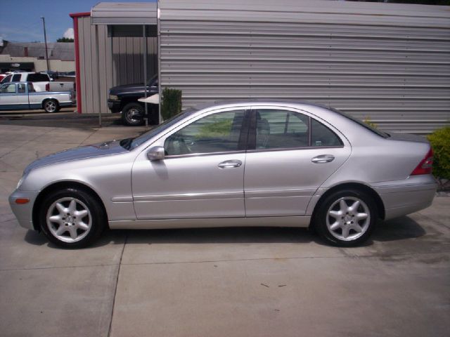 2004 Mercedes-Benz C-Class 328 IC