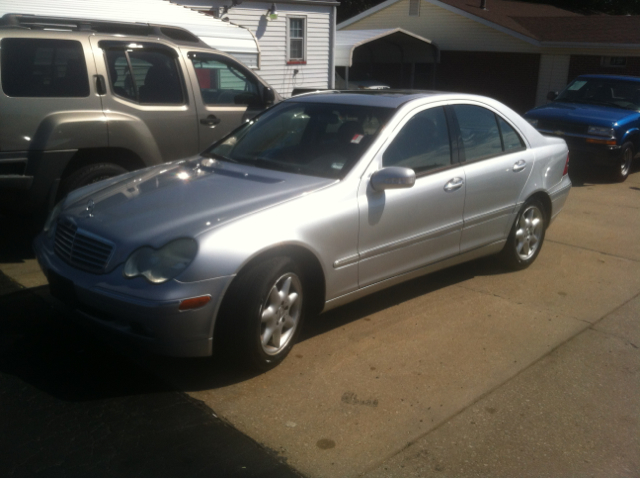 2004 Mercedes-Benz C-Class E-350 Super Duty 158 WB DRW