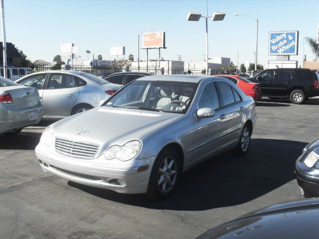 2004 Mercedes-Benz C-Class E-350 Super Duty 158 WB DRW