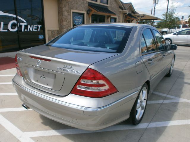 2004 Mercedes-Benz C-Class SL K-15