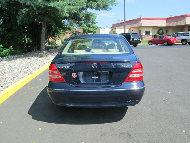 2004 Mercedes-Benz C-Class E-350 Super Duty 158 WB DRW