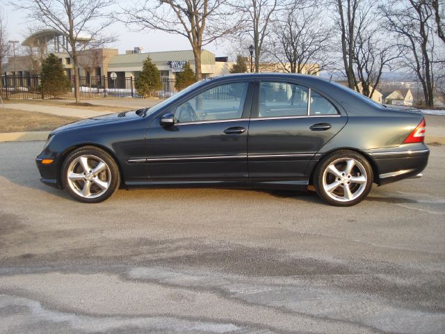 2005 Mercedes-Benz C-Class 5DR 4WD CREW CA