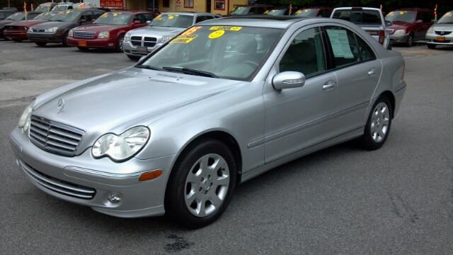 2005 Mercedes-Benz C-Class Series 4