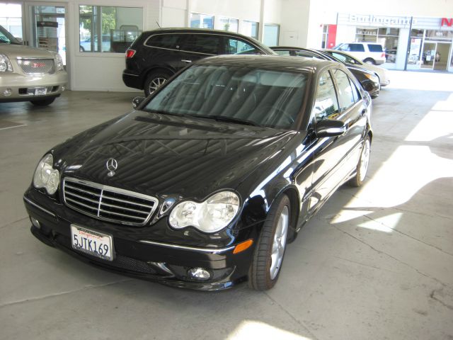 2005 Mercedes-Benz C-Class 5DR 4WD CREW CA