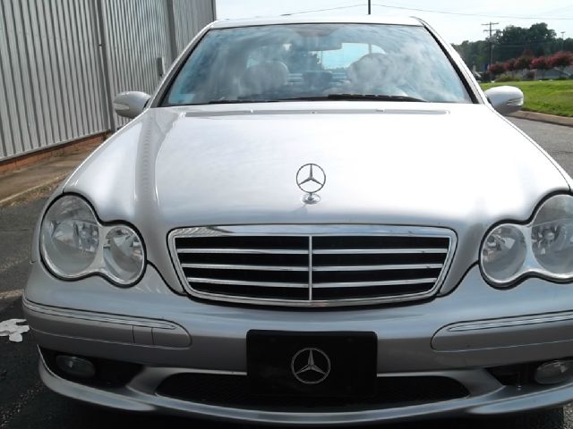 2005 Mercedes-Benz C-Class 323i Automatic 4DR