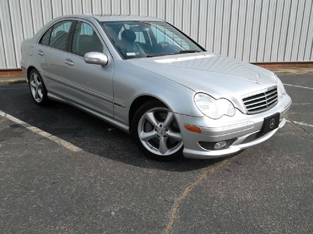 2005 Mercedes-Benz C-Class 323i Automatic 4DR