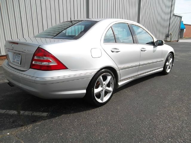 2005 Mercedes-Benz C-Class 323i Automatic 4DR