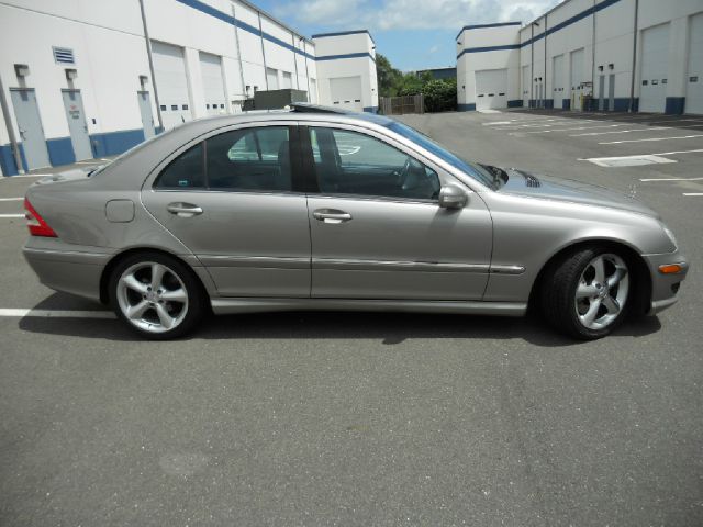 2005 Mercedes-Benz C-Class 5DR 4WD CREW CA