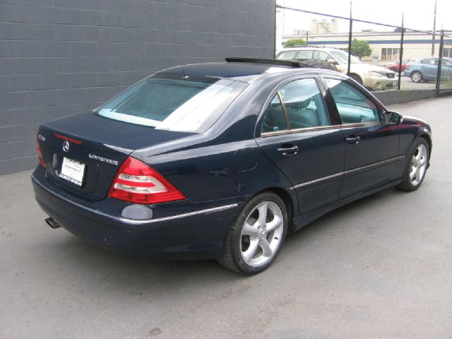 2005 Mercedes-Benz C-Class 5DR 4WD CREW CA