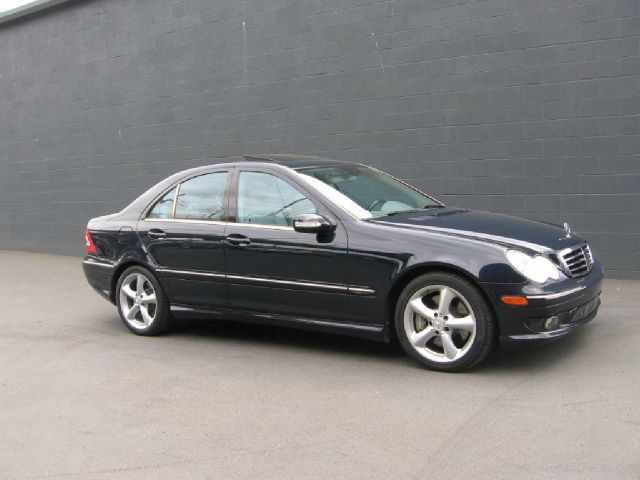 2005 Mercedes-Benz C-Class 5DR 4WD CREW CA